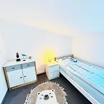 Eckhoff Apartment *