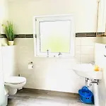 Eckhoff Apartment *